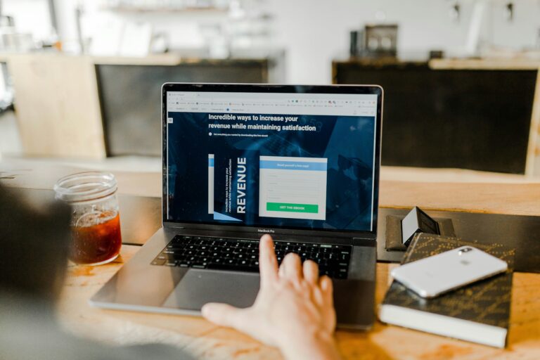 7 Common Bookkeeping Mistakes (and How to Avoid Them)